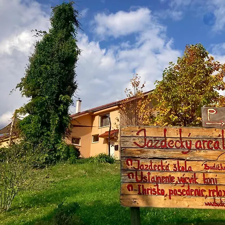 Jazdecký Areál Budička *