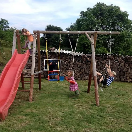 Jazdecky Areal Budicka Trnie