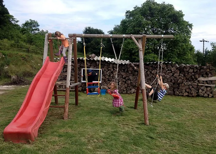 Jazdecky Areal Budicka Trnie